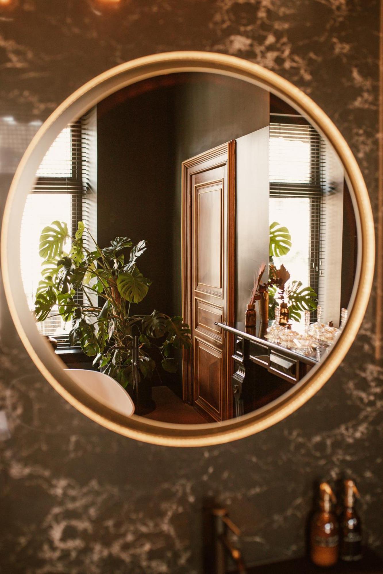 Deluxe Queen Suite